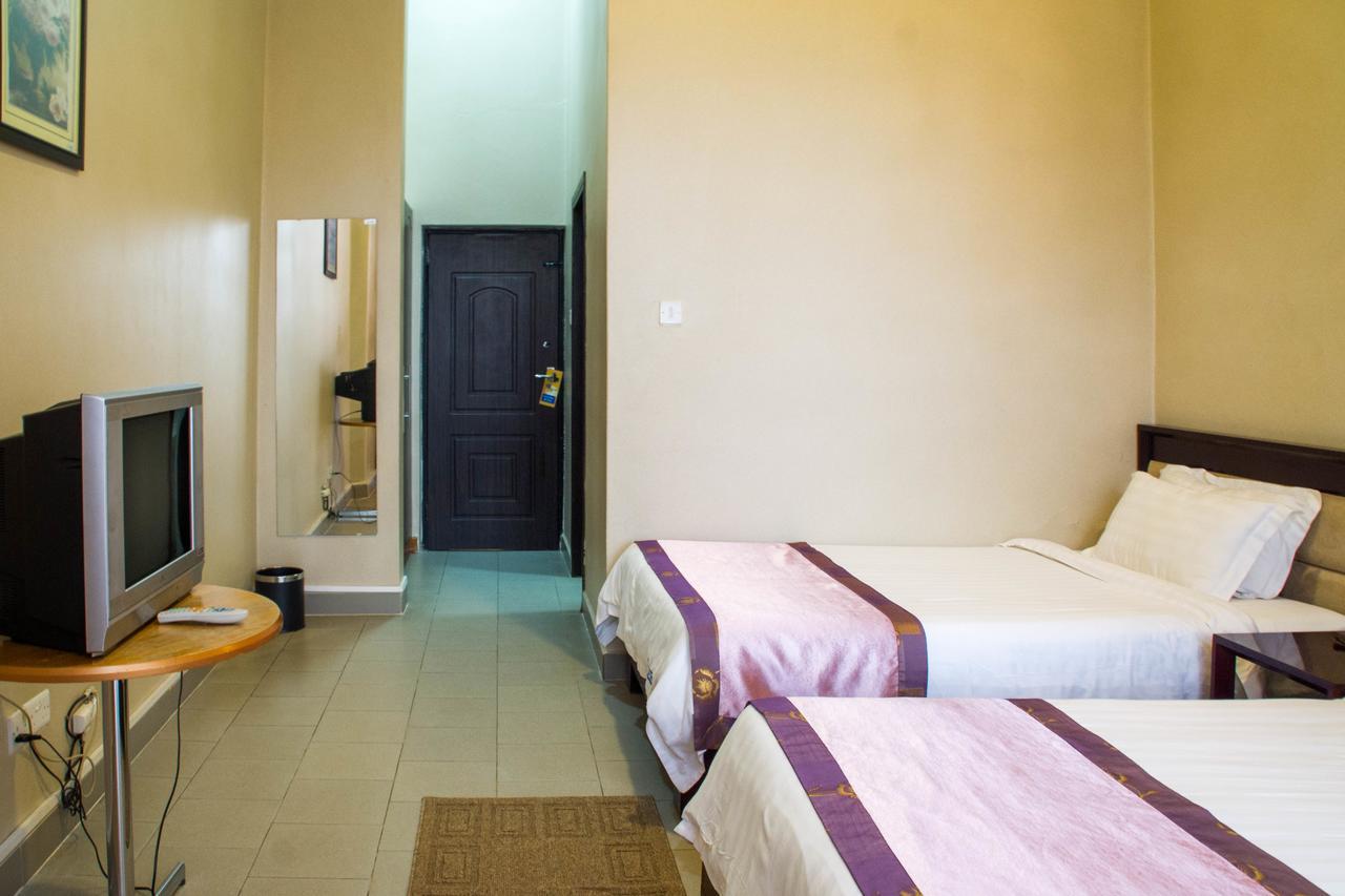 เลควิว รีสอร์ต โฮเต็ล Hotel Mbarara ภายนอก รูปภาพ